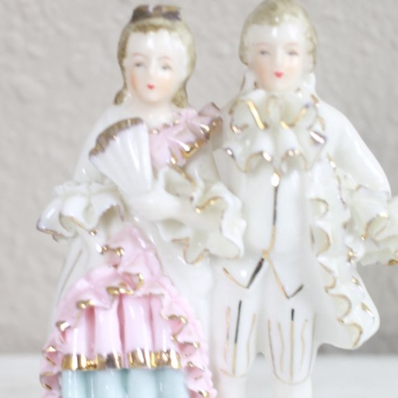 VTG Renaissance Porcelain - Picture 2 of 4